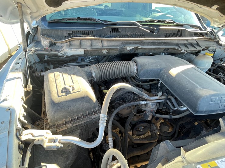 2016-dodge-1500-image-46