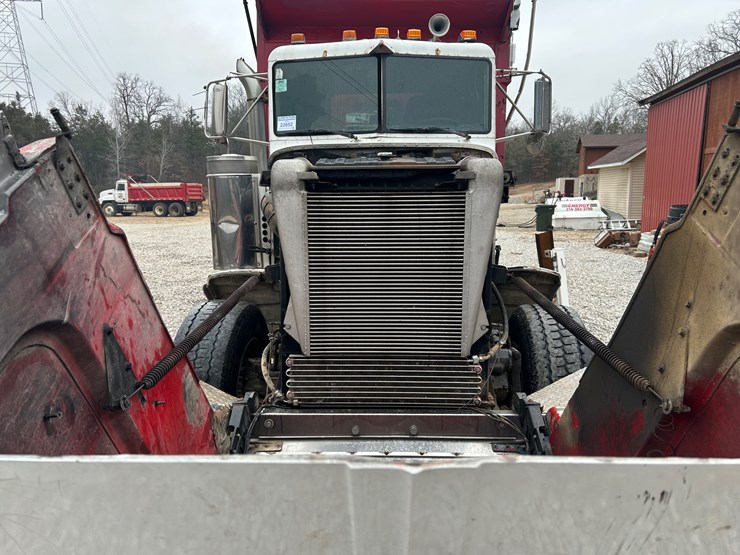 1988-peterbilt-357-image-14