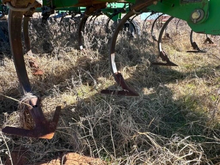 2008-john-deere-2210-image-33