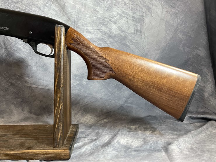 #2410-•-armsco-410-ga.-pump-action-shotgun,-sn:-410p18-000393-image-6