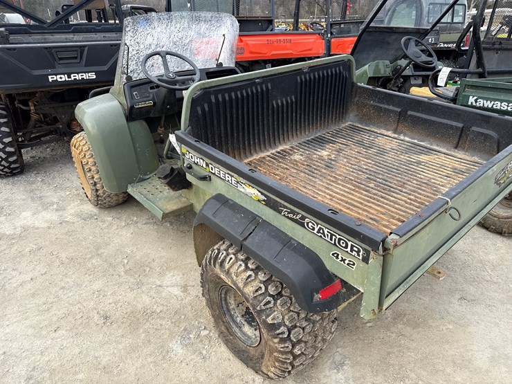 john-deere-gator-image-5