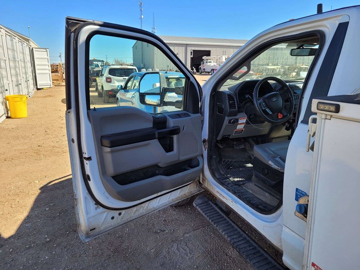 2019-ford-f550-image-19