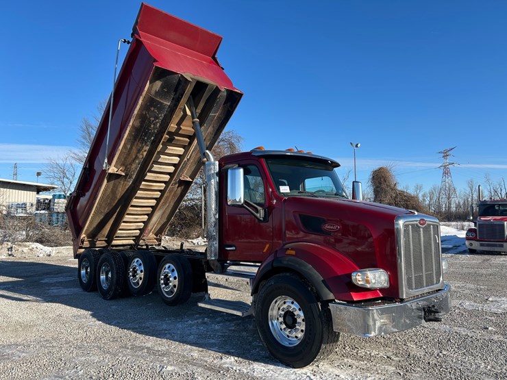 2015-peterbilt-567-image-64