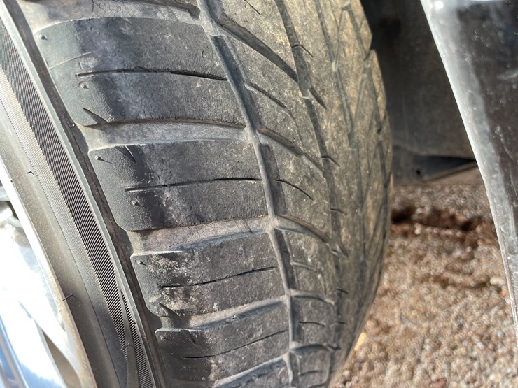 2013-ford-edge-image-39