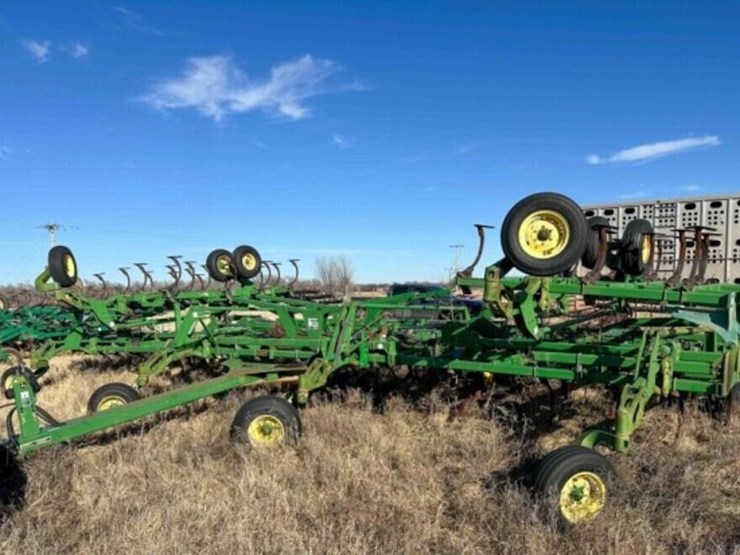 2008-john-deere-2210-image-2