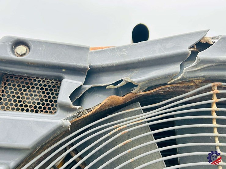 2003-volvo-g710b-image-36