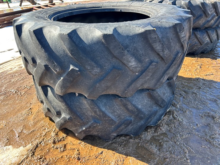 #37270-•-lot-of-(2)-goodyear-480/70r34-tractor-tires-image-1