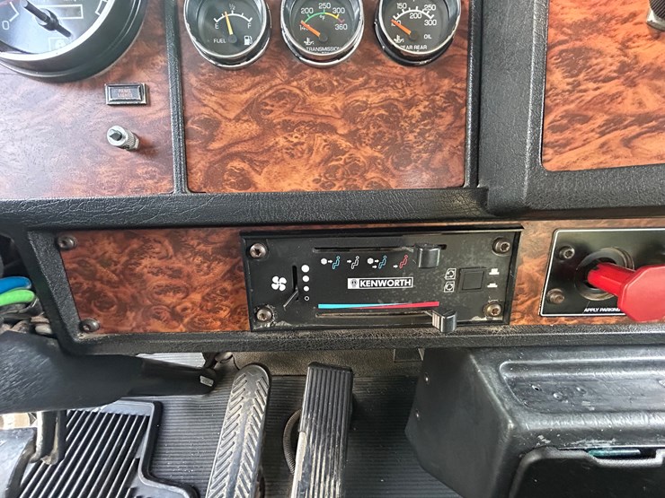 2001-kenworth-t800-image-98