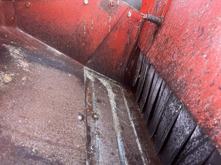 case-ih-1250-image-9