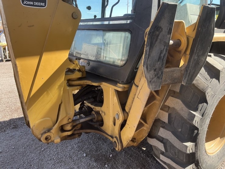 john-deere-310d-image-13