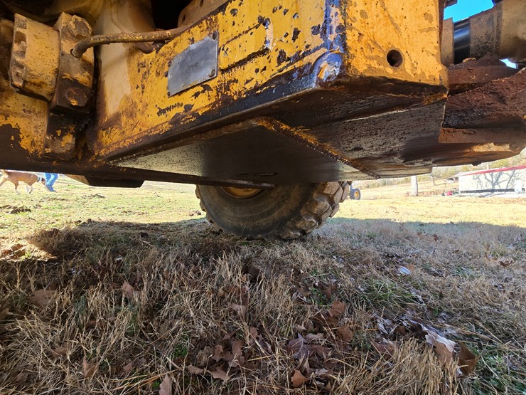 caterpillar-d25c-image-74