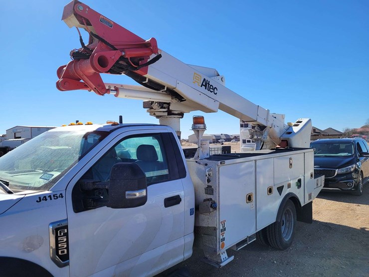 2019-ford-f550-image-18