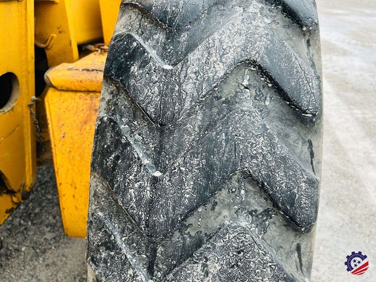 2003-volvo-g710b-image-16