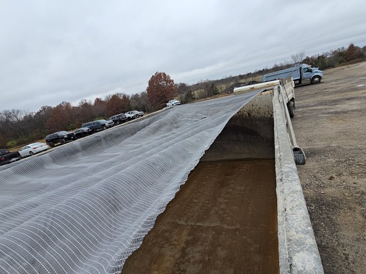 2020-peterbilt-567-image-187