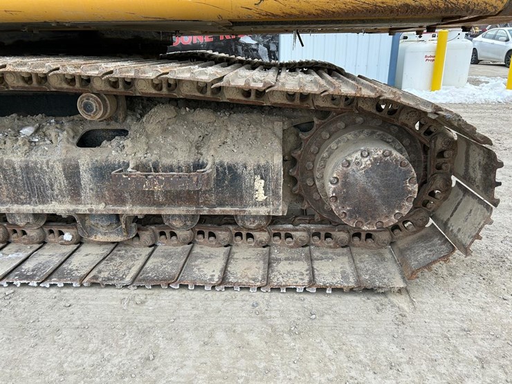 2019-deere-210g-lc-image-21