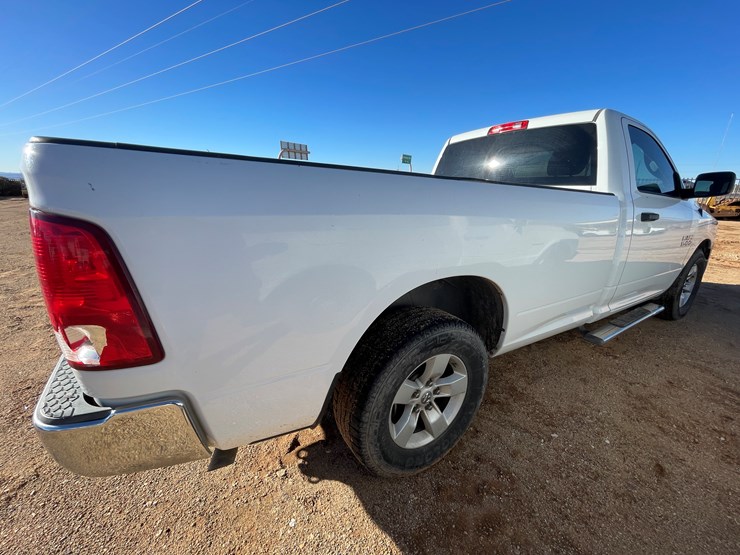2016-dodge-1500-image-5