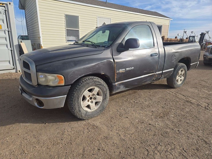 2004-dodge-ram-1500-image-1