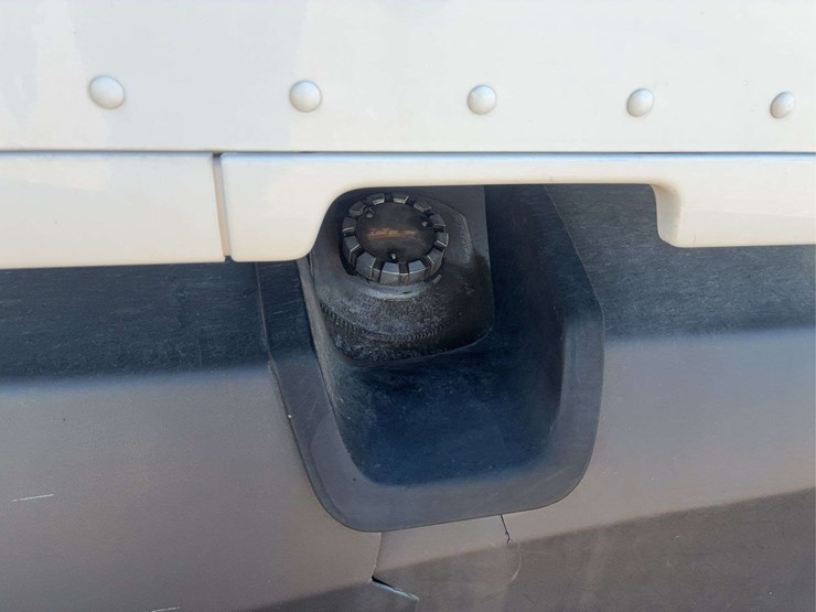 2017-kenworth-t680-image-14