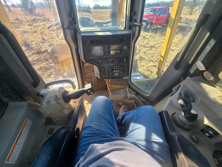 2002-caterpillar-d6r-image-42