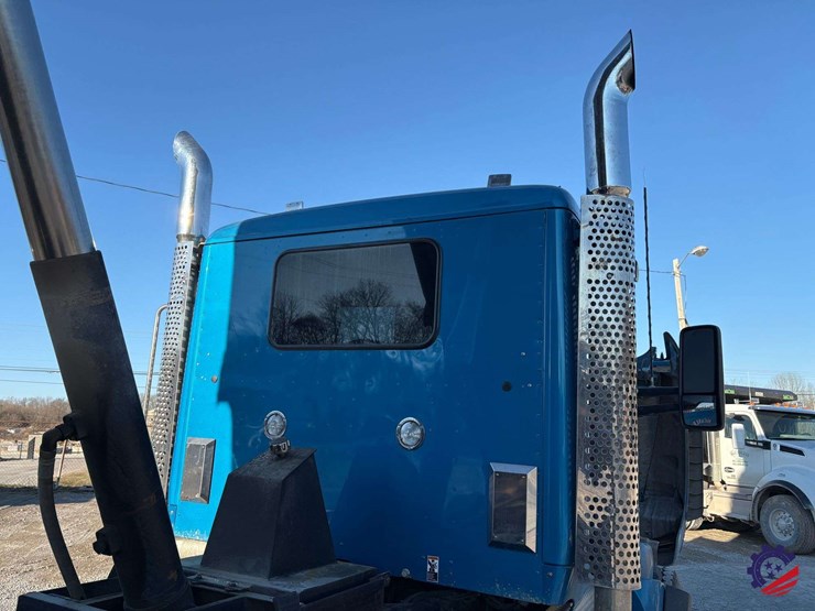 2020-kenworth-t880-image-83