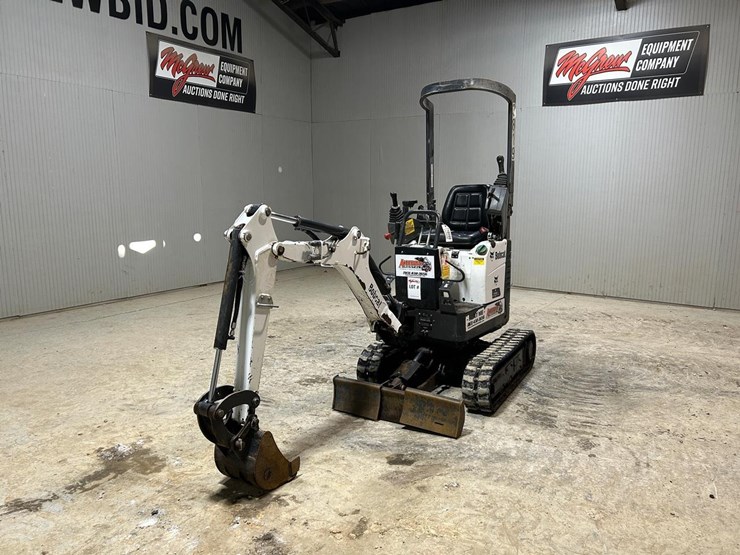 2022-bobcat-e10-image-8