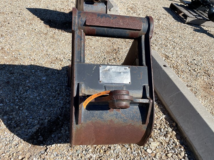 #3278-•-backhoe-buckets-image-42