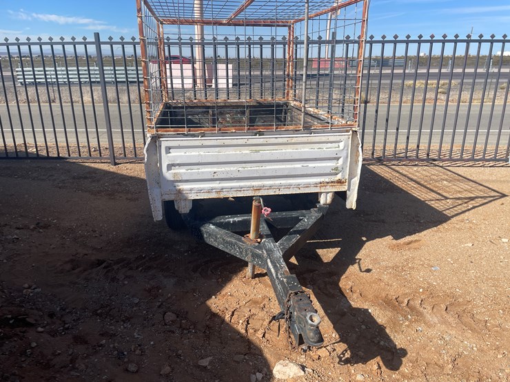 #3299-•-lot-3299-image-1