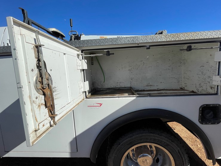 2013-ford-f450-image-28