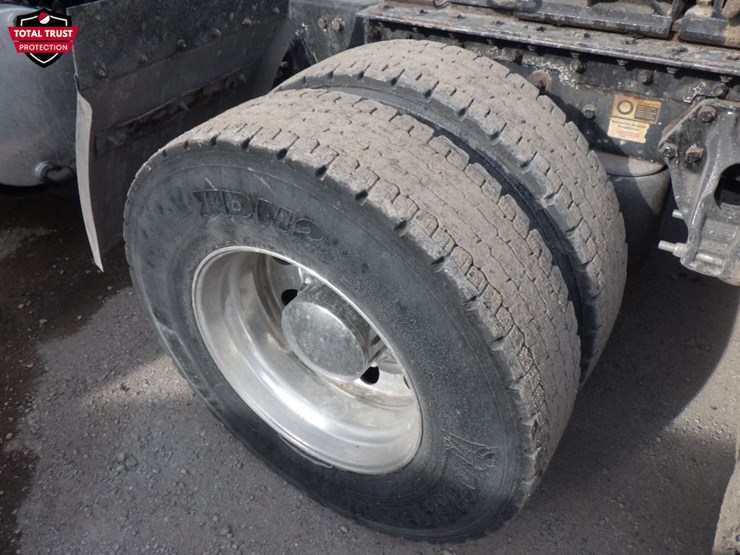 2019-kenworth-t880-image-15