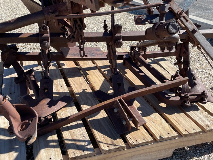 #3275-•-yard-art-image-27