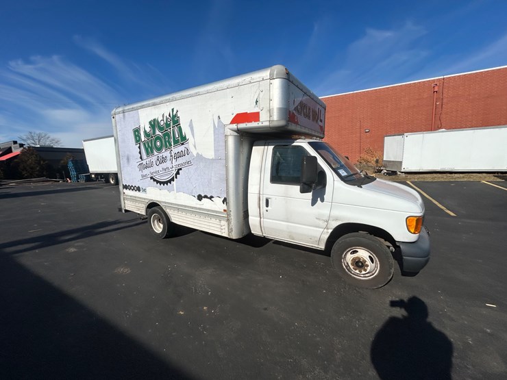 2006-ford-e450-image-28