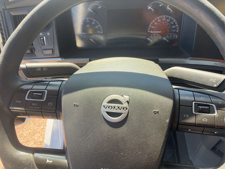 2019-volvo-volvo-vnl-tandem-axle-dual-conventional-new-generation-tractor-truck-image-48