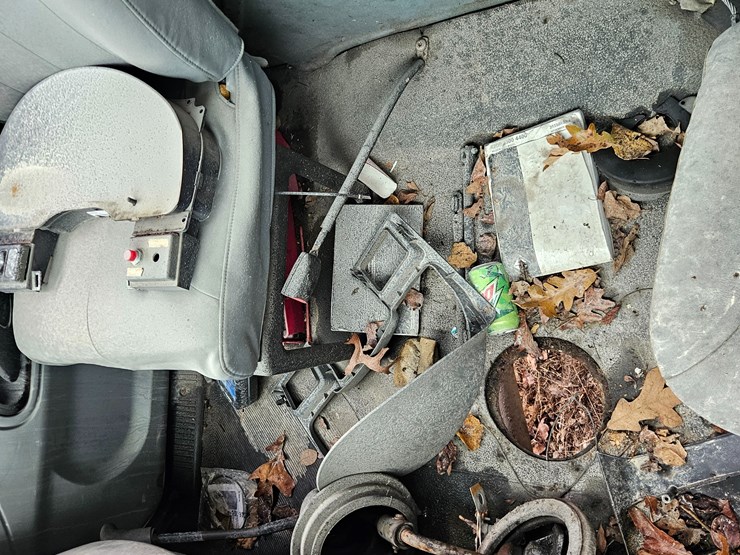 2004-international-durastar-4300-image-17