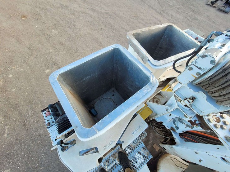 2011-international-workstar-7500-image-14