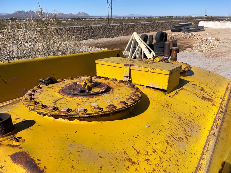 #3293-•-fuel-tank-image-8