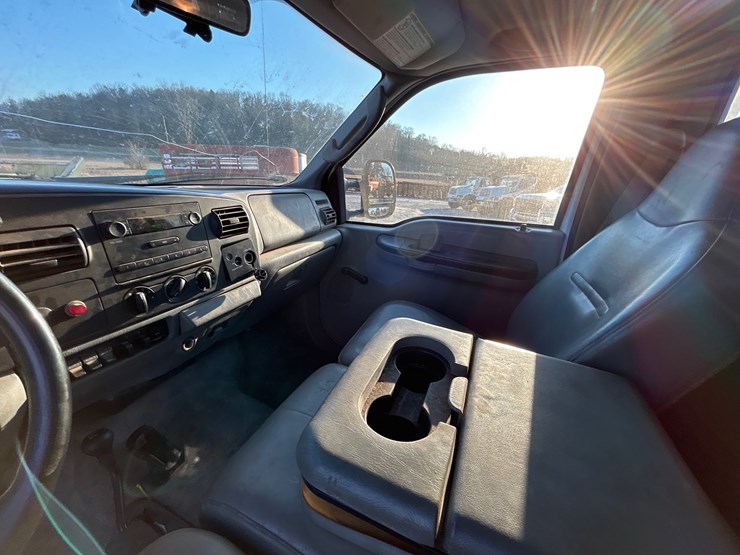 2006-ford-f450-image-8