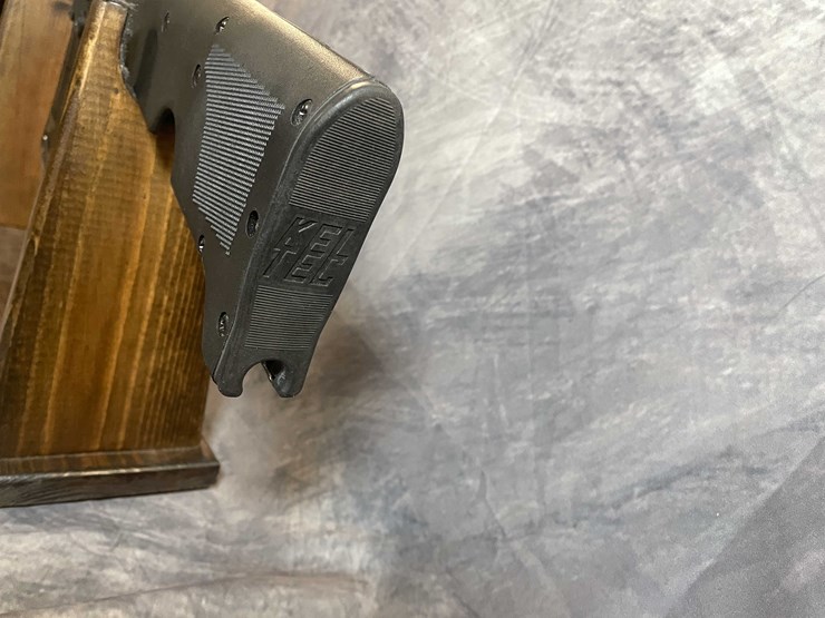 #2750-•-keltec-su-22-22-lr-semi-auto-rifle-image-8