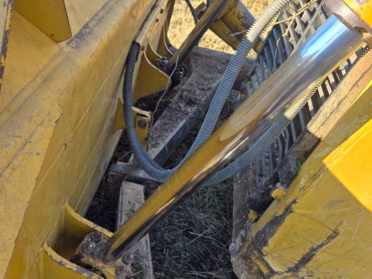 2002-caterpillar-d6r-image-96