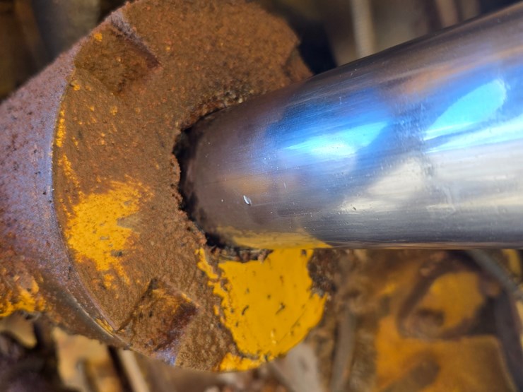 caterpillar-d25c-image-73