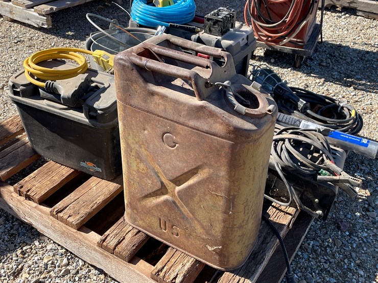 #3135-•-lot-3135-image-21