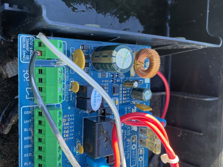 #3127-•-electrical-box-image-11