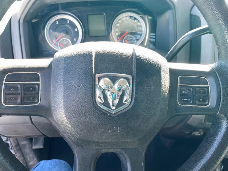 2016-dodge-2500-image-16