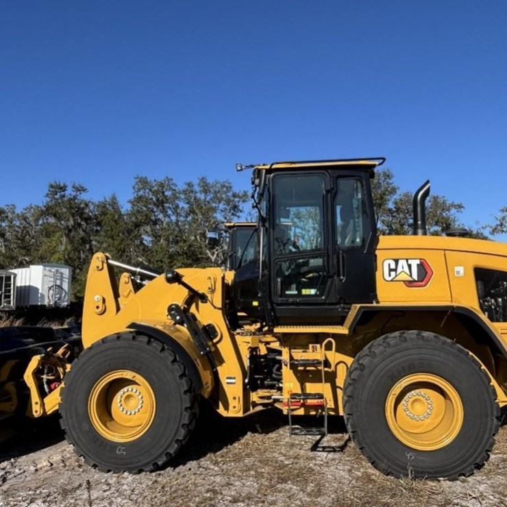 2025 CATERPILLAR 930
