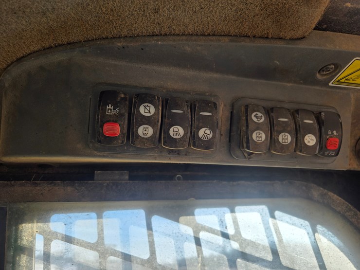 caterpillar-287c-image-43