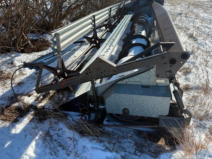 1981-gleaner-l2-m2-image-2