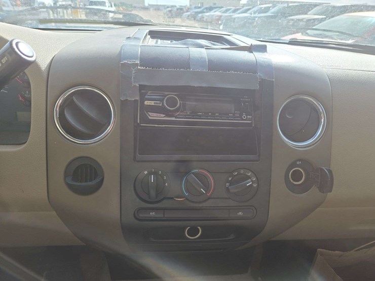 2006-ford-f150-xlt-image-14