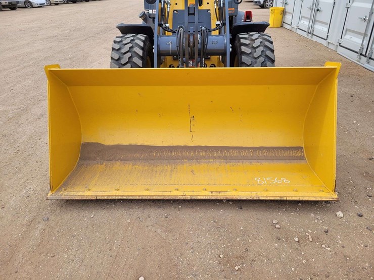 john-deere-244-image-3