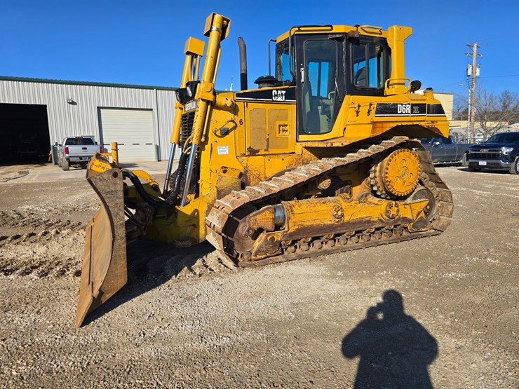 1999-caterpillar-d6r-xl-image-4