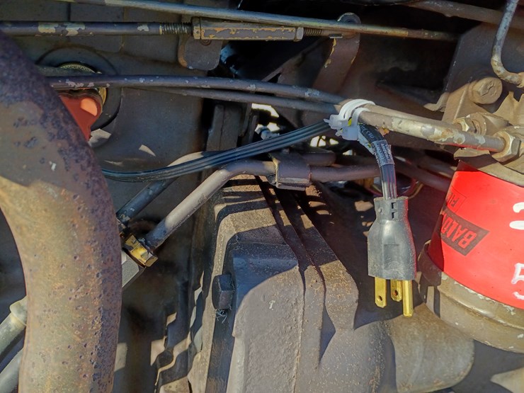 1983-massey-ferguson-240-image-20