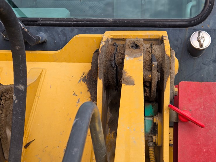 2004-deere-655c-image-112